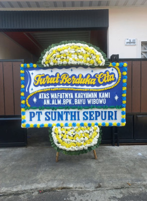 Papan Bunga Duka di Narimbang
