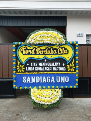 Papan Bunga Duka di Narimbang